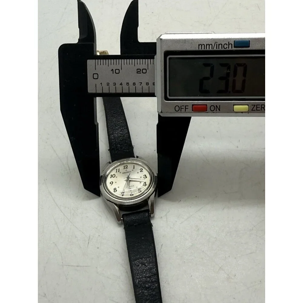 Vtg Seiko 2104-0138 Manual Wind 17Jewels Stainless Steel Womens Watch Black Band